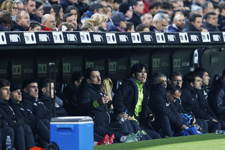 「書くに堪えない暴言が逆側で」久保建英への“人種差別ヤジ”現場で何が…撮影取材で見た背景「簡単に言い表せないけど」スペイン人も寂しそうに(5)