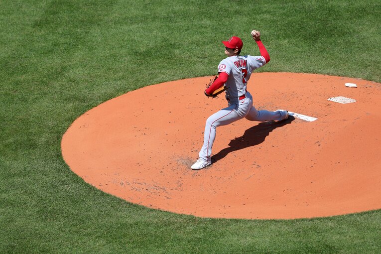 レッドソックス戦で投球する大谷翔平　©Getty Images