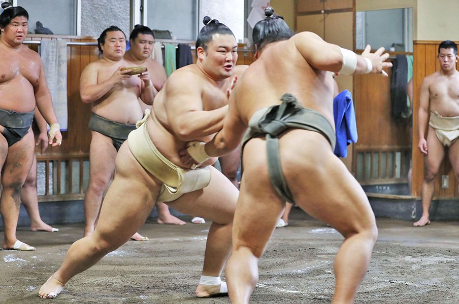 名門・高砂部屋に待望の幕内力士。朝乃山、大らかな師匠と歴史を紡ぐ。<Number Web> photograph by Kyodo News