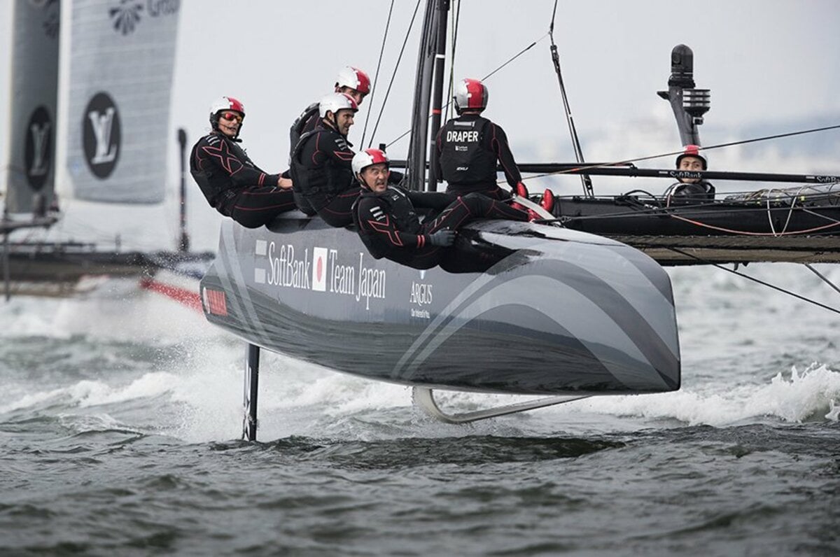 America's Cup アメリカズカップ 1851-1992 ヨット レース アメリカズカップは興行的に大成功。大歓声の中心には、早福和彦がいた