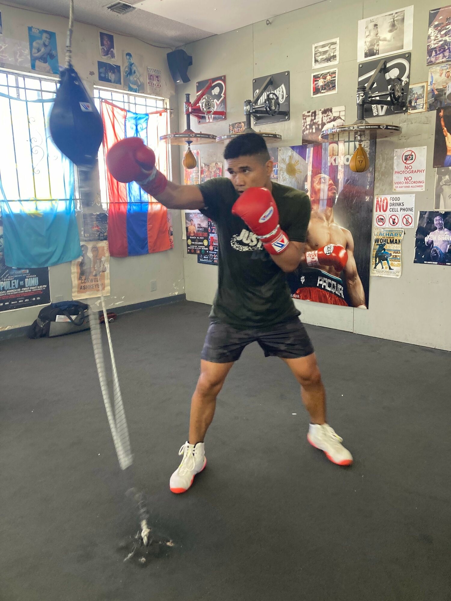 来るべきその日に向けて汗を流すタパレス (筆者撮影)