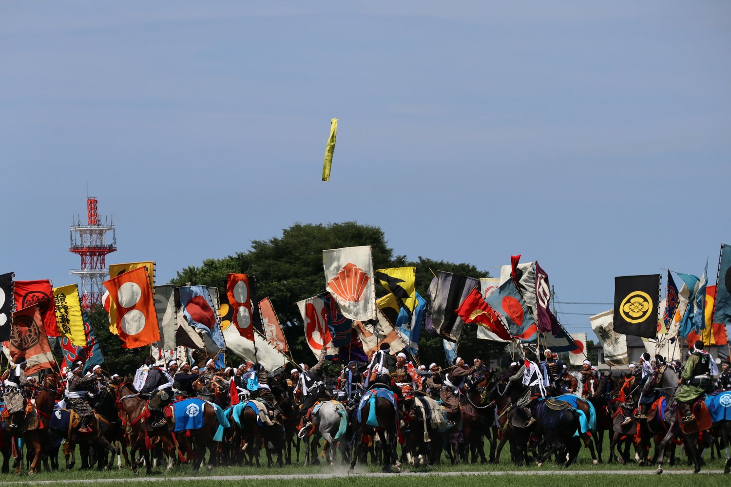 3年ぶりの神旗争奪戦。大勢の観客が見守った