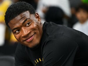 「そろそろ、“NBAの一番上”が見たい」八村塁26歳、名門レイカーズで愛される日常…話題の新コーチと親友ラッセルが語る『ルイが必要な理由』