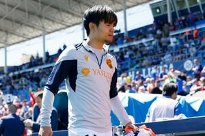 「タケ、好きだけど少し疲れてるのかな」“サブ続き”久保建英に少年ファンがホンネも…“マドリー戦で完全復調”をカメラマンが期待するワケ