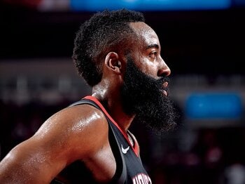 ＜NBA 2017-2018 FOCUS ON THE STARS＞ジェームズ・ハーデン「個性派から真のスターへ」＜Number Web＞ photograph by Getty Images