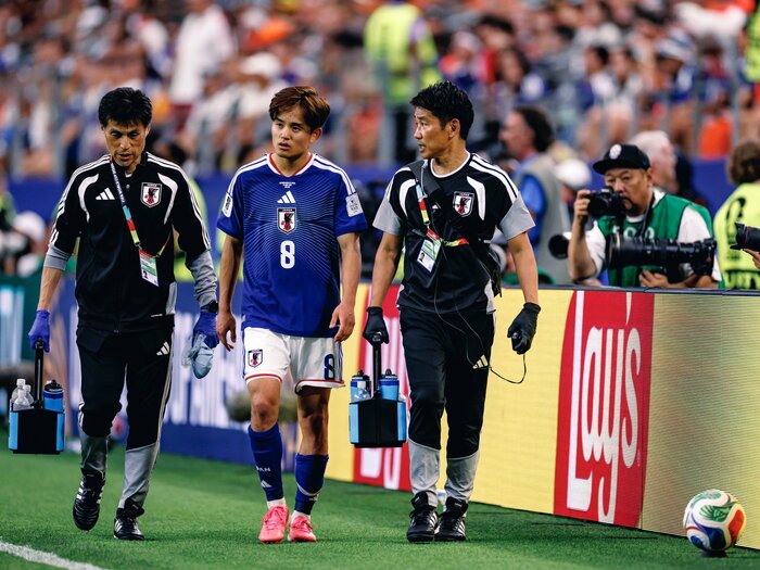 「久保建英の不在はやっぱり痛いな」元日本代表10番がW杯オランダ戦で唸った中村敬斗への絶品アシスト「三笘がいない今、久保は森保ジャパンの生命線だよ」＜Number Web＞ photograph by Kiichi Matsumoto/JMPA