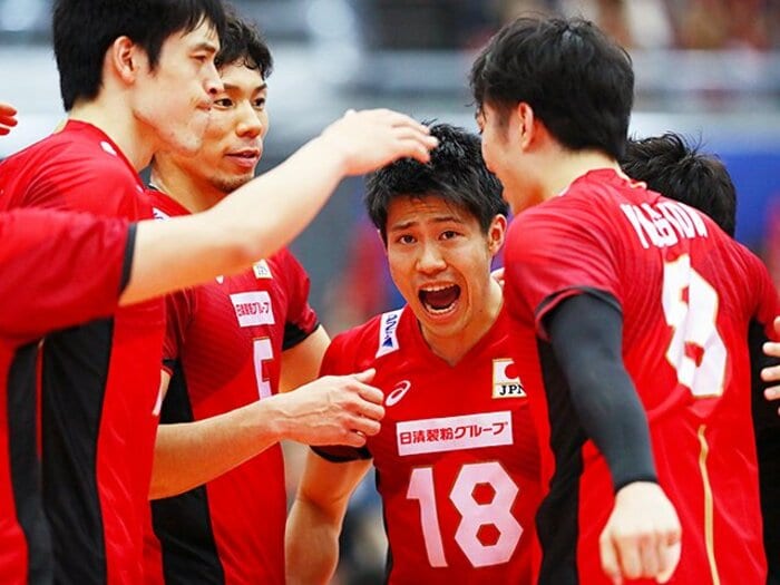 男子バレーの熾烈な正セッター争い。藤井か関田か深津か、監督の決断は。＜Number Web＞ photograph by Naoki Nishimura/AFLO SPORT