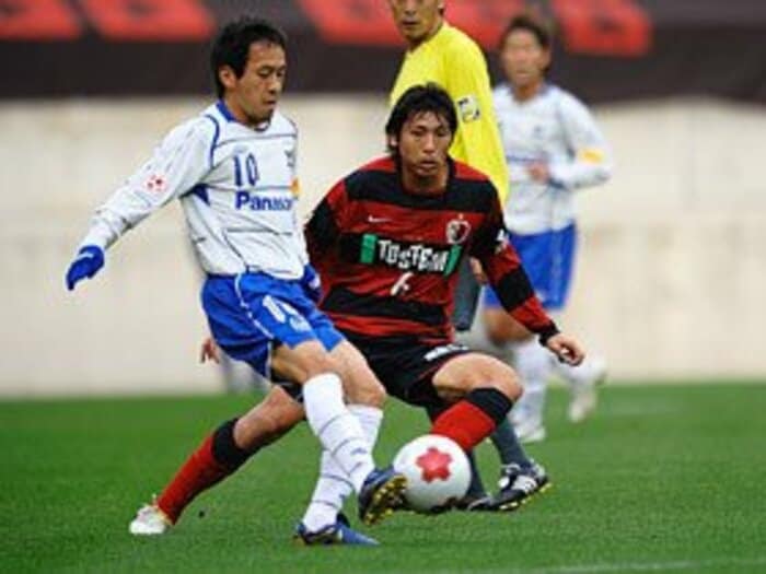 ラスト5試合で強かった鹿島と大分の“安定装置”。～中田浩二と菊地直哉の貢献～＜Number Web＞ photograph by Masahiro Ura