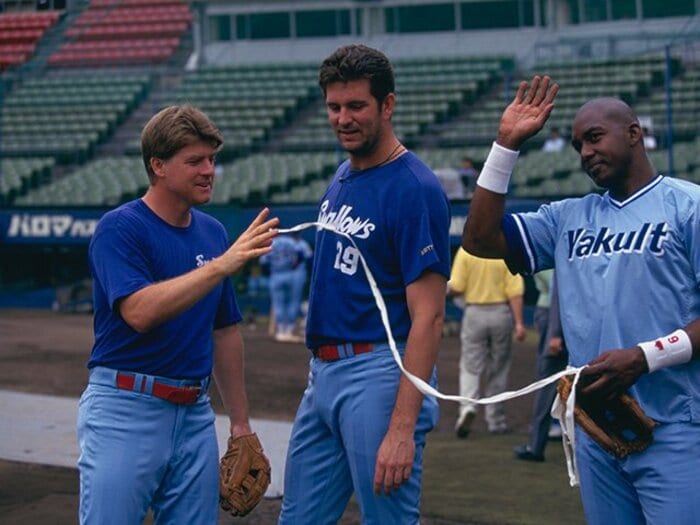 ラミレスを発掘した名スカウトに聞く、“助っ人が当たるヤクルト”は何が違う？ 球団をダメにする「見ず買い」と「特別扱い」＜Number Web＞ photograph by BUNGEISHUNJU