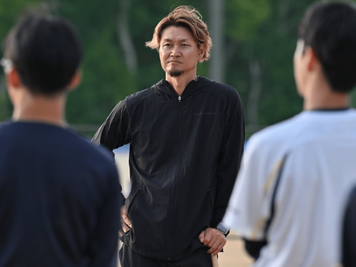 2年前、DeNAから“戦力外通告”を受けた大和（38歳）の知られざる今「正直驚きましたけど…」NPBのコーチを断り、神奈川の公立高野球部で指導者になっていた＜Number Web＞ photograph by Hideki Sugiyama