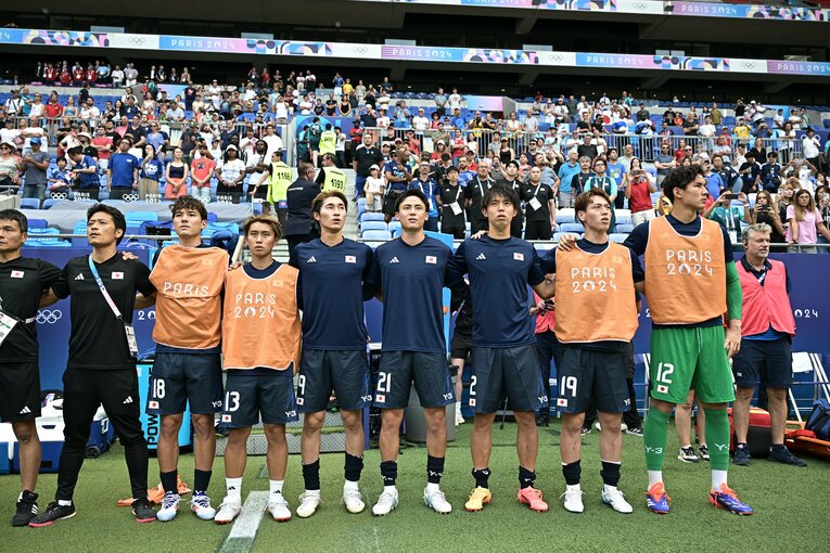 日本のベンチメンバー　©Takuya Kaneko/JMPA