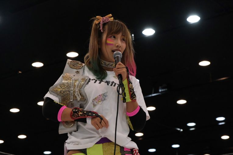 ウナギvsなつぽい　©Norihiro Hashimoto