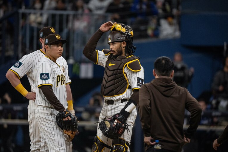 「英語が母国語ではない選手が米国の言葉や文化に馴染むことがどれだけ大変かはもっと認識されるべき」（写真は今季からパドレスの松井裕樹） ©Nanae Suzuki