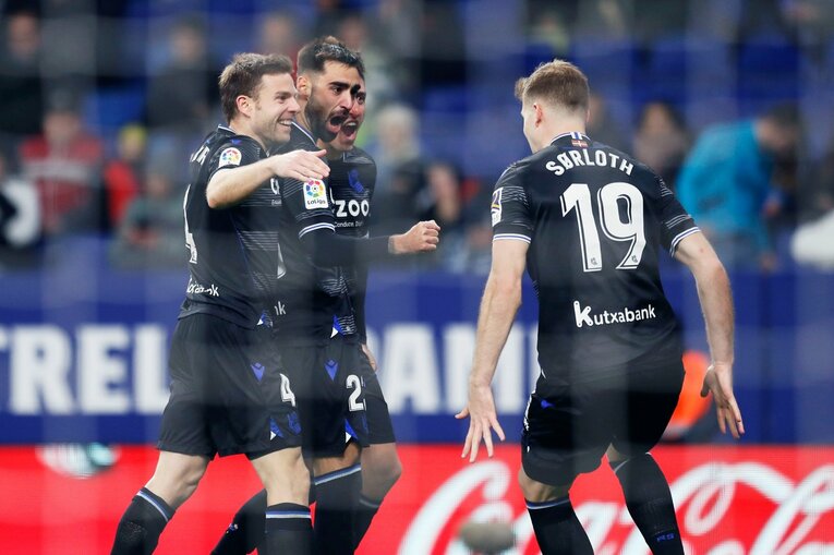 「クボの鮮烈ボレーに加えて…」“ハイライトだけではもったいない”ソシエダ久保建英の飛躍を現地撮影「特筆すべきはゴール直前の守備」(32)