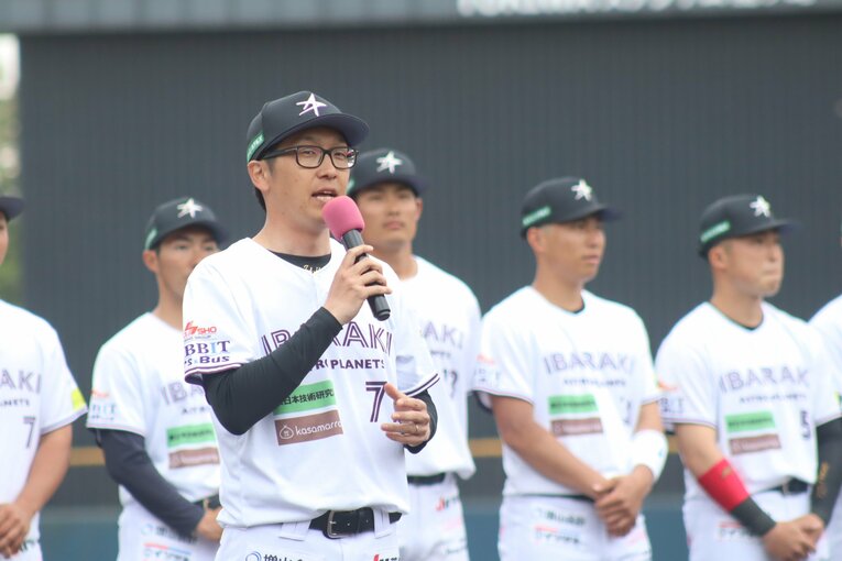 開幕戦3挨拶 ©Kou Hiroo