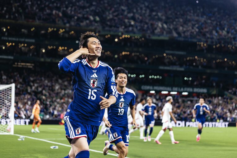 何度でも見たい…チュニジア戦、日本代表ゴールラッシュの連続写真を全部見る（画像は右に続きます）　©Kiichi Matsumoto/JMPA