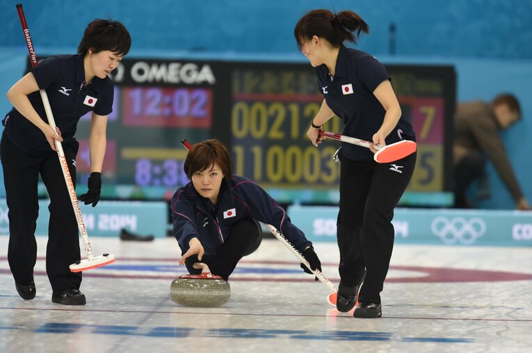 【カーリング女子レア写真】2014年ソチ五輪での小笠原ら…写真は右に続きます　　©Naoya Sanuki/JMPA