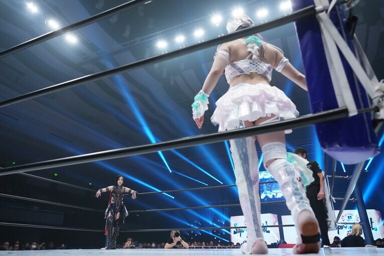 9度目の防衛戦に臨む上谷沙弥　©Essei Hara