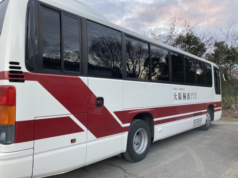 大阪桐蔭のバス（2022年）　©︎Hideki Sugiyama