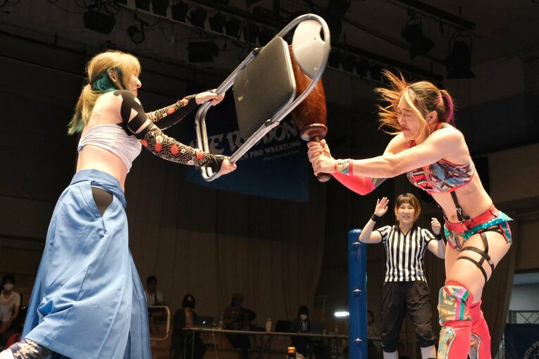 世羅りさvs朱里