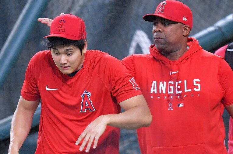 2023年、テームズ打撃コーチ（現ホワイトソックス）からちょっかいを受ける　©JIJI PRESS