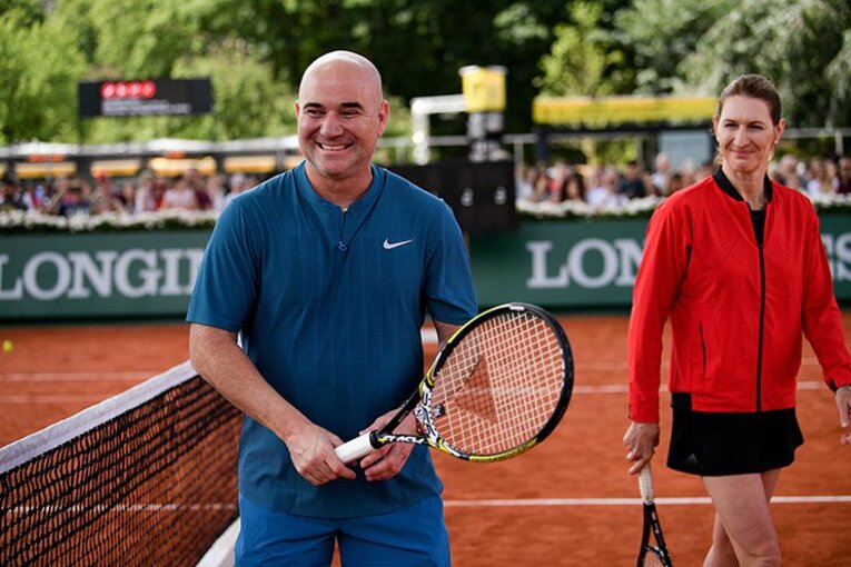 ロンジンのアンバサダー就任10周年を迎えた、アンドレ･アガシ、シュテファニー・グラフ夫妻。