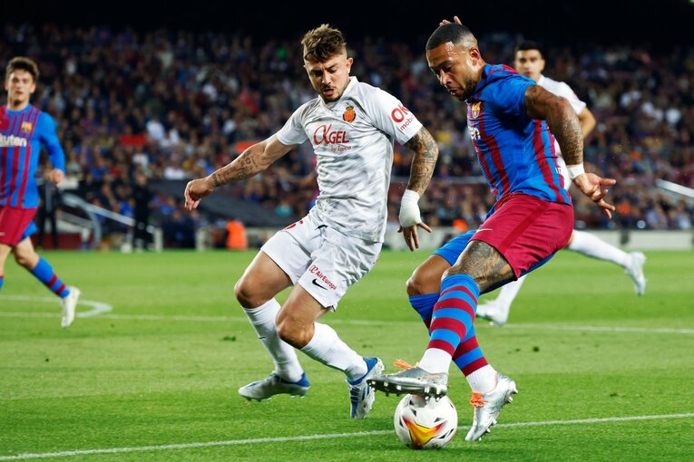 久保建英は「バルサ下部組織の旧友」と何を話したのだろうか… カンプノウで撮った才能の一端と敗戦の悔しさ〈撮影者の視点〉(9)