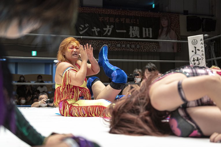 神取＆アジャ＆“W井上”！ レジェンドたちが若手精鋭軍との「3本勝負」で必殺技連発…“お祭り”カードに見た歴史的意義とは？(62)