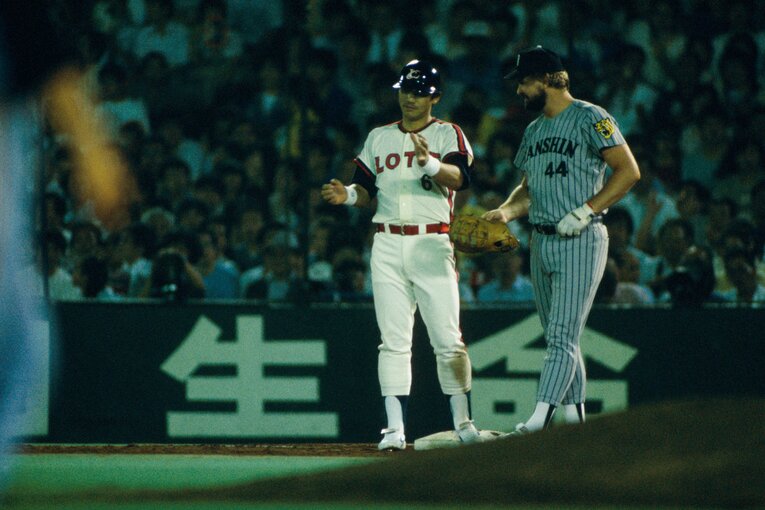 ロッテ時代　©BUNGEISHUNJU