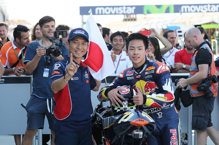 親子鷹gpライダーの目標へ着々 佐々木歩夢16歳 圧倒的な成長曲線 Motogp Number Web ナンバー