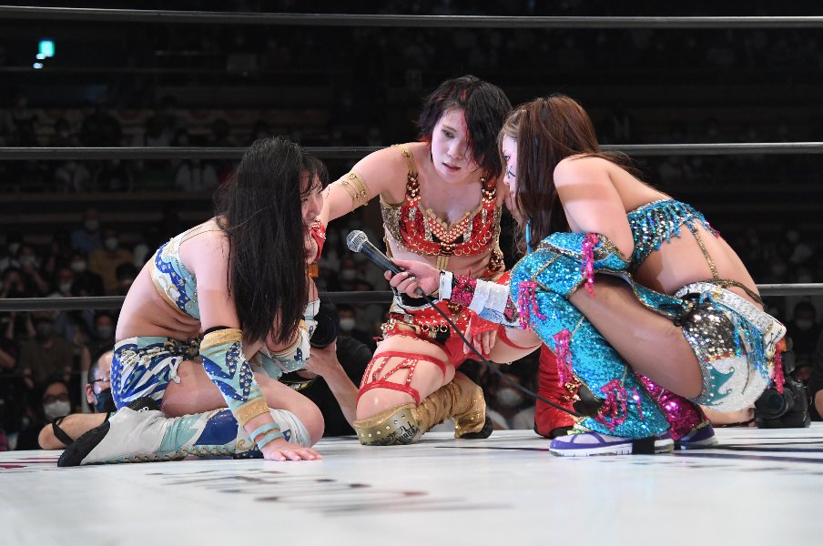 「光由クン、痛かった?」“海賊王女”KAIRIのミッションとは… スターダムの未来を担う天咲光由20歳に授けた“見えない羅針盤”<Number Web> photograph by Masashi Hara
