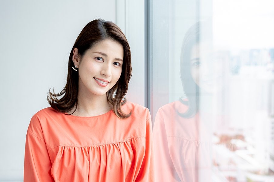 「嫌だなと思いながら父の横を歩いていました」永島優美アナ30歳が明かす、幼少期に苦しんだ“スター選手・永島昭浩の娘”という視線<Number Web> photograph by Miki Fukano
