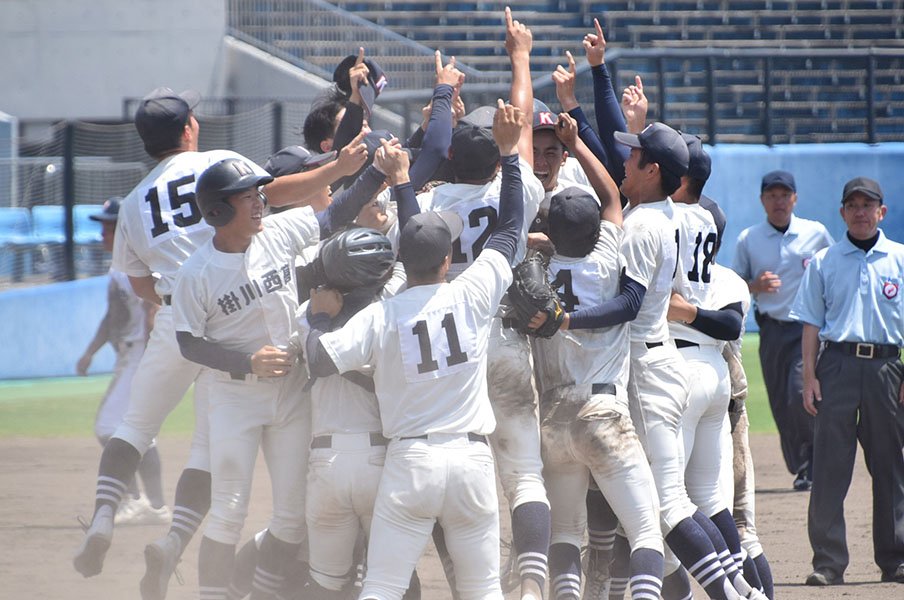 静岡県大会を制した掛川西　©JIJI PRESS