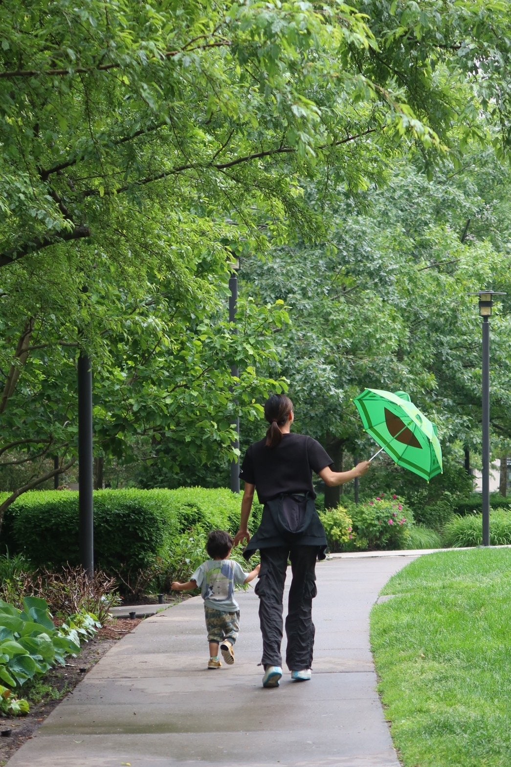「家族の結びつきは強くなった」と畠山さん／本人提供