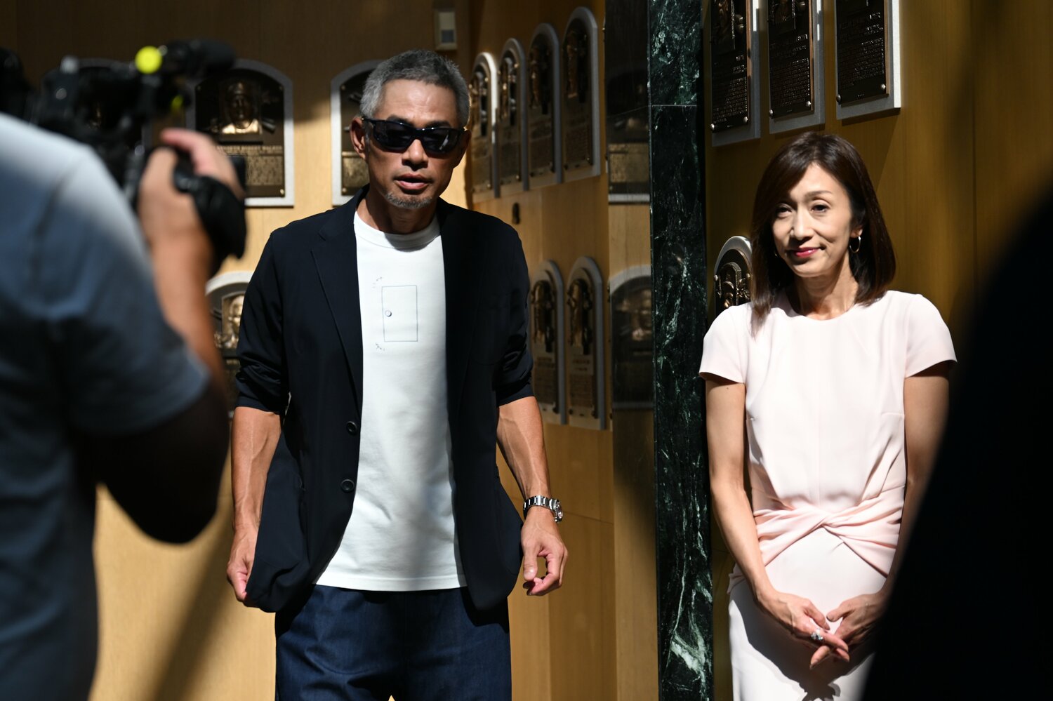 米野球殿堂入り式典で弓子夫人と ©Naoya Sanuki