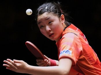 「ミワはスタミナがあり、きつかった」張本美和の敗戦前、中国選手たちが行った“対策会議”…日本の16歳はなぜ“中国最大のライバル”になったか？＜Number Web＞ photograph by Getty Images