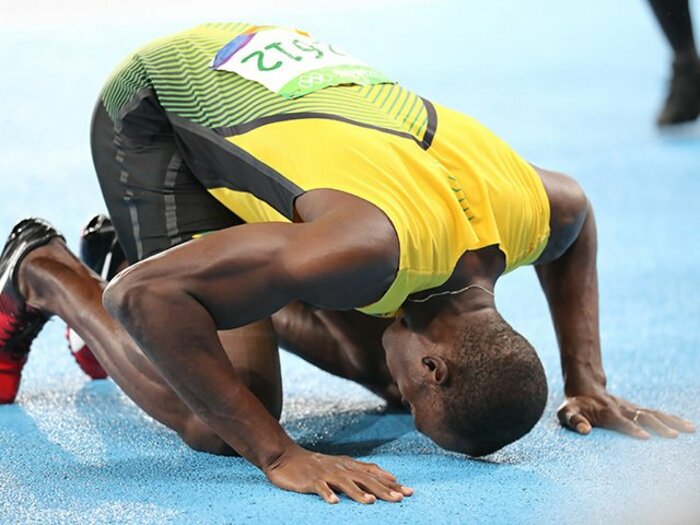 何度も、何度も観客に感謝のお辞儀。ボルトが告げたトラックへの別れ。＜Number Web＞ photograph by JMPA