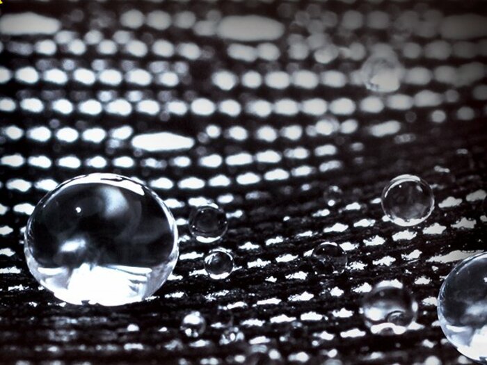 すべての濡れをはね返し、アスリートを快適に保つハイテク・アンダーウェア。＜Number Web＞ photograph by finetrack