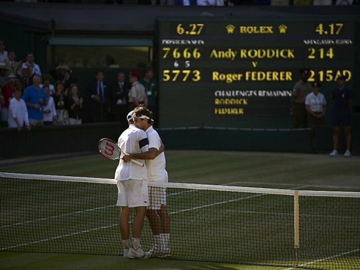 フェデラーvs.同世代ロディック。ウィンブルドン決勝の切ない結末。＜Number Web＞ photograph by Getty Images