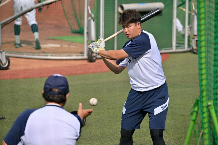 試合前練習風景。トスバッティング　©Hideki Sugiyama