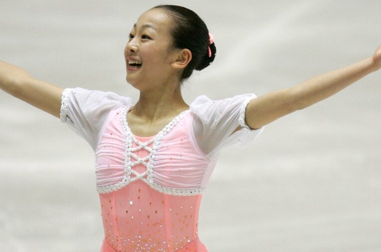 15歳でGPファイナル優勝を果たした15歳の浅田真央。この年にトリノ五輪を控えていたが規定により出場は叶わなかった ／ photograph by Takuya Sugiyama