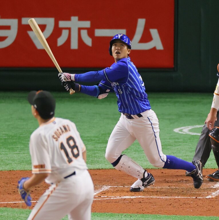 この日4打数3安打6打点と大暴れした田中俊太　©Sankei Shimbun