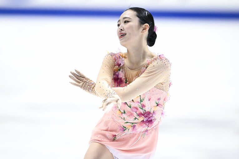 全日本選手権で演技を行う青木祐奈【スワイプするとその他の写真もご覧になれます】　©Asami Enomoto