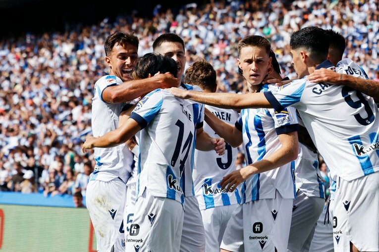 久保建英の“映像では見られない”「開幕ゴールの歓喜→顔を覆ってガッカリ」をカメラマンが撮った「ソシエダが勝ち切るためには久保の…」(8)