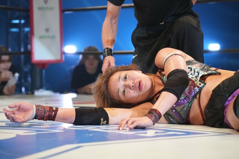 敗れた朱里　©Essei Hara