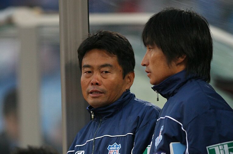 ヴァンフォーレ甲府時代にタッグを組んだ大木監督と安間コーチ（写真は2006年） ／ photograph by J.LEAGUE