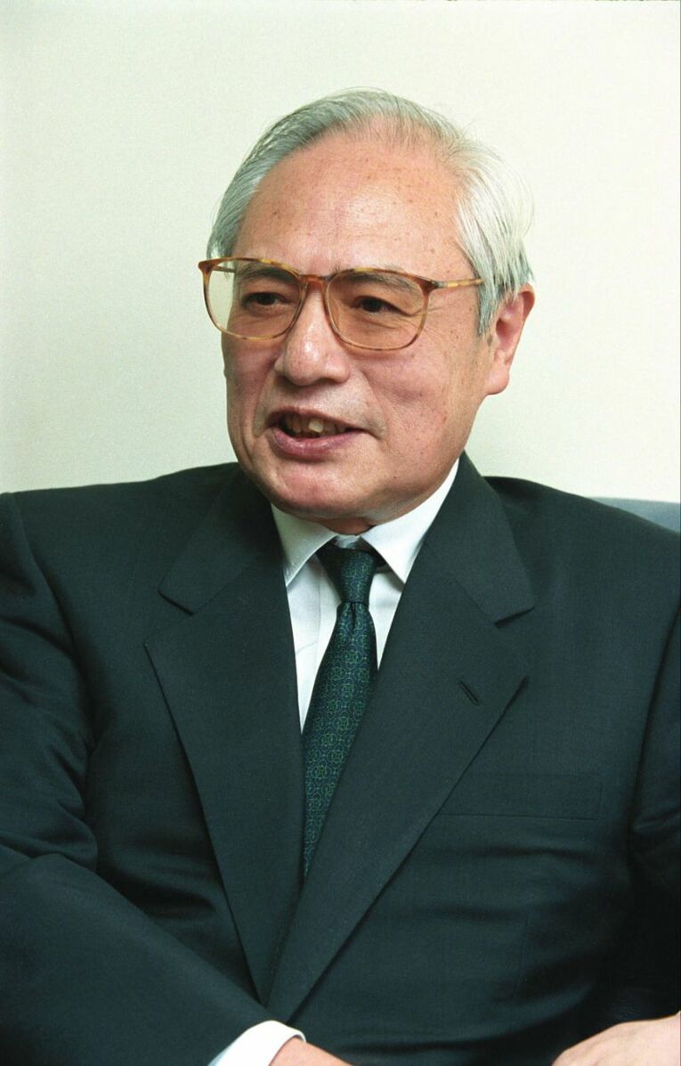 二上達也九段。1980年度の第37期棋聖戦でタイトル奪取。“14年ぶり”の再戴冠は、史上最長の記録 ／ photograph by Bungeishunju