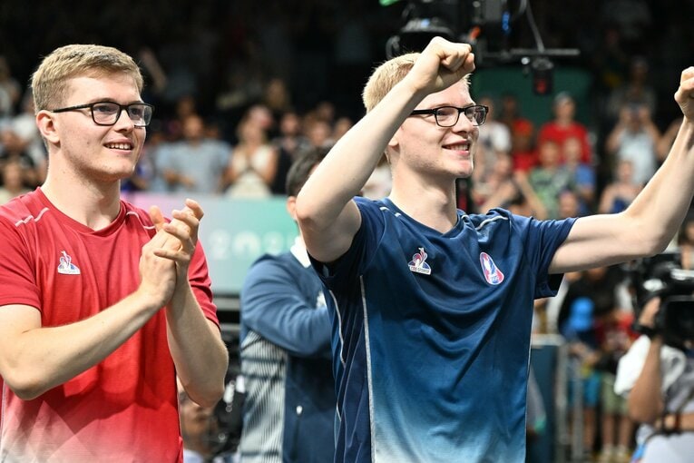 男子卓球団体戦3位決定戦、フランスの新星、メガネ兄弟ことルブラン兄弟　©︎Naoya Sanuki/JMPA