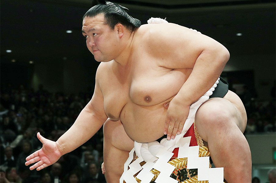 稀勢の里引退後の、国技館と大相撲。断髪式を盛り上げる仕掛けが見たい。<Number Web> photograph by Kyodo News
