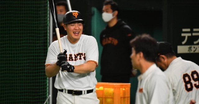 巨人・岡本和真の“飛ばし過ぎ”伝説「菓子折りを持ってよく謝りに